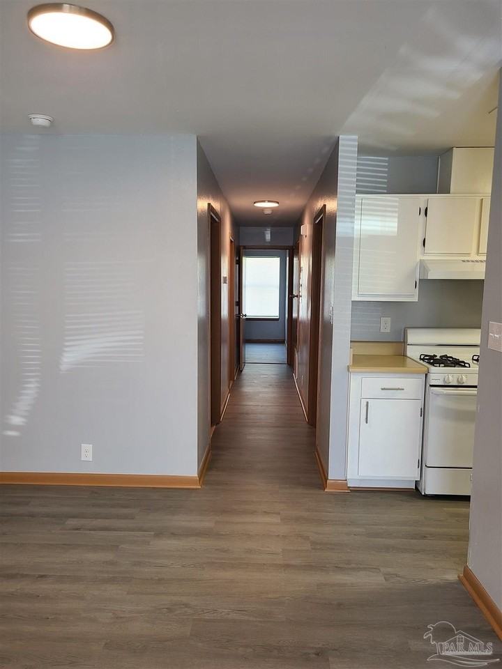 465 S L St #A - Photo 3 of 11