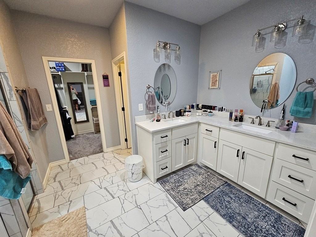 3632 Yorkshire Dr - Photo 4 of 31