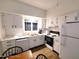 719 Main St - Photo 1 of 1