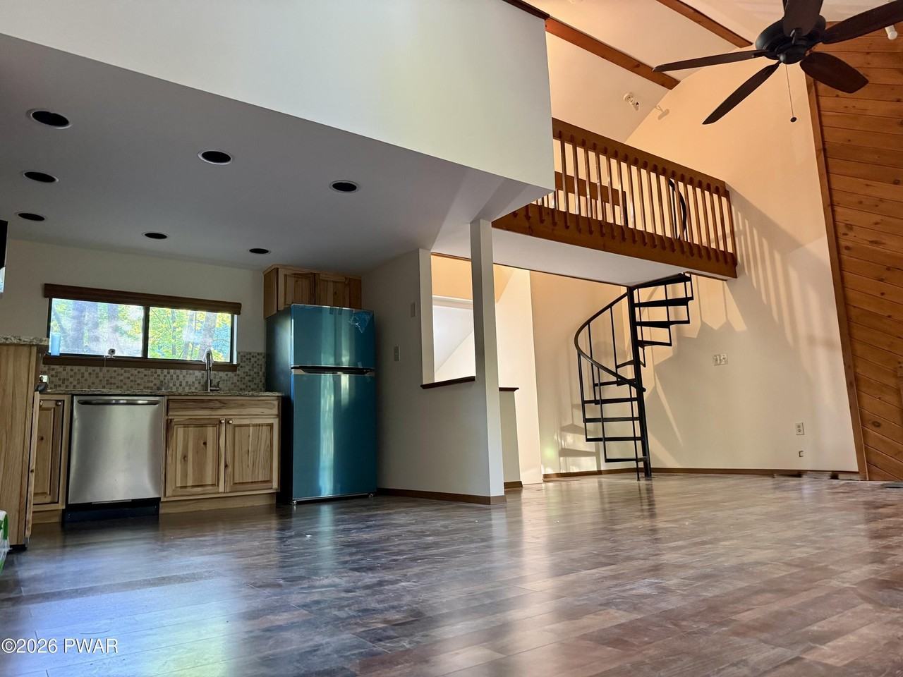 159 Stream Ct - Photo 3 of 18