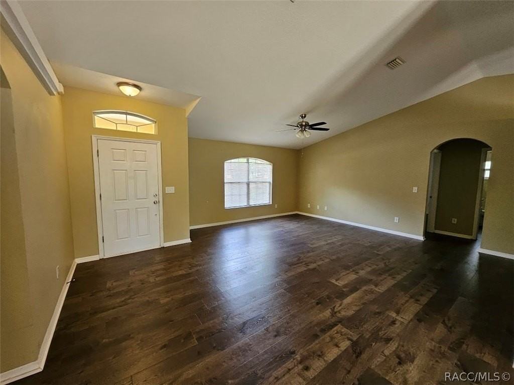 844 W Wycliffe Ln - Photo 6 of 12