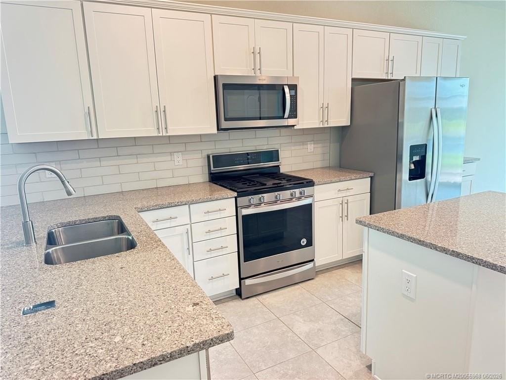 10214 Sw Captiva Dr - Photo 5 of 24