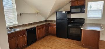 featured image of 1925 East 16th StreetApt 4 #4