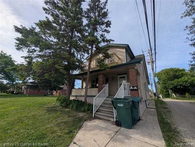 1374 Hanford Ave