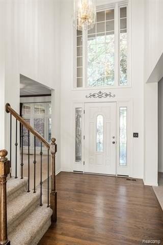 24084 Westmont Dr - Photo 4 of 50