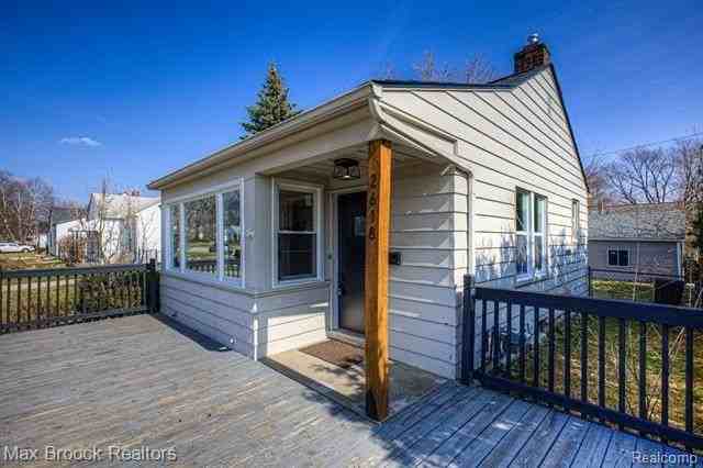 2618 Phillips Ave - Photo 2 of 28