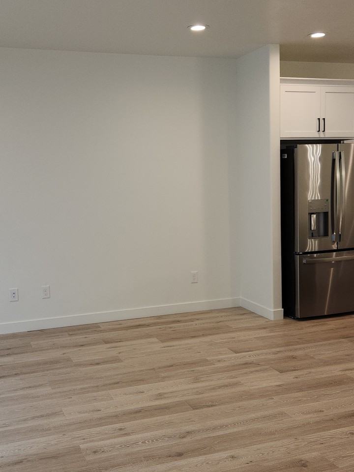 968 S 850 W #1 - Photo 3 of 50