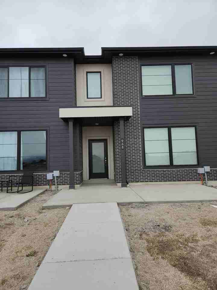 924 S 850 W #1 - Photo 2 of 39