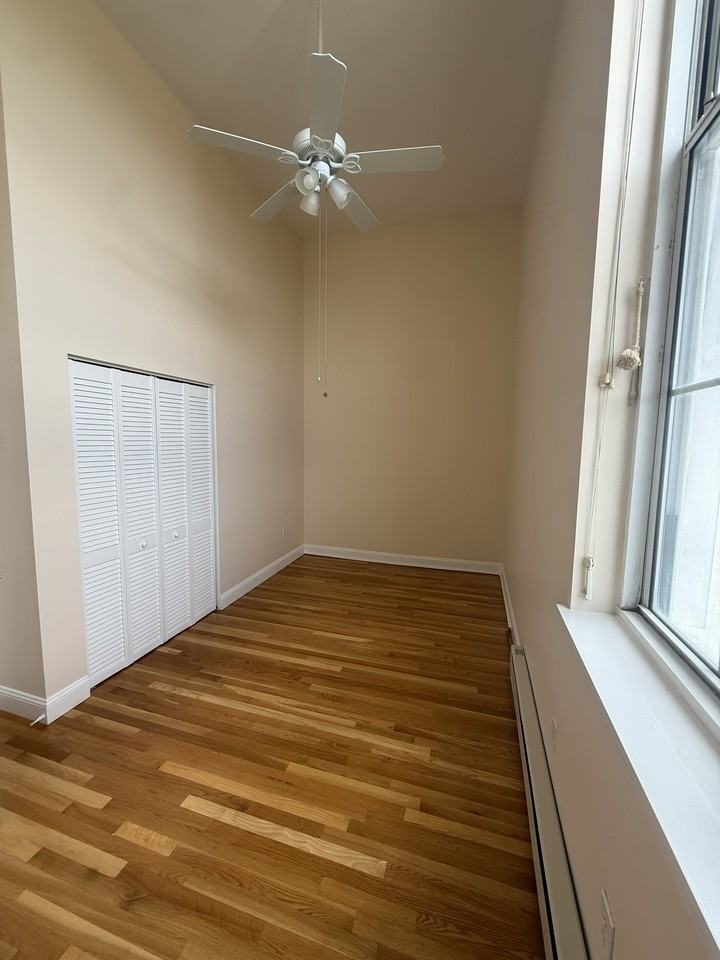 240 Heath St #302 - Photo 7 of 15