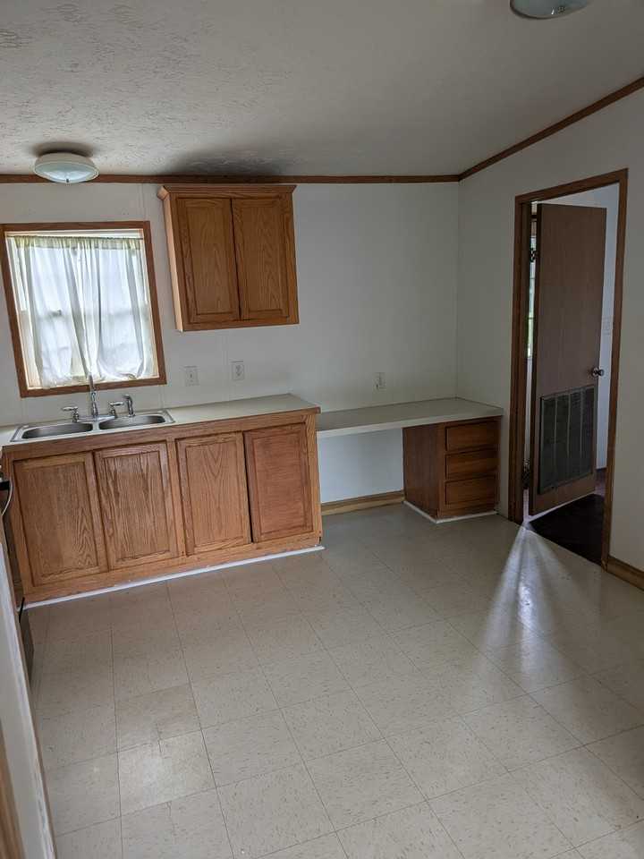 64 - Photo 5 of 17