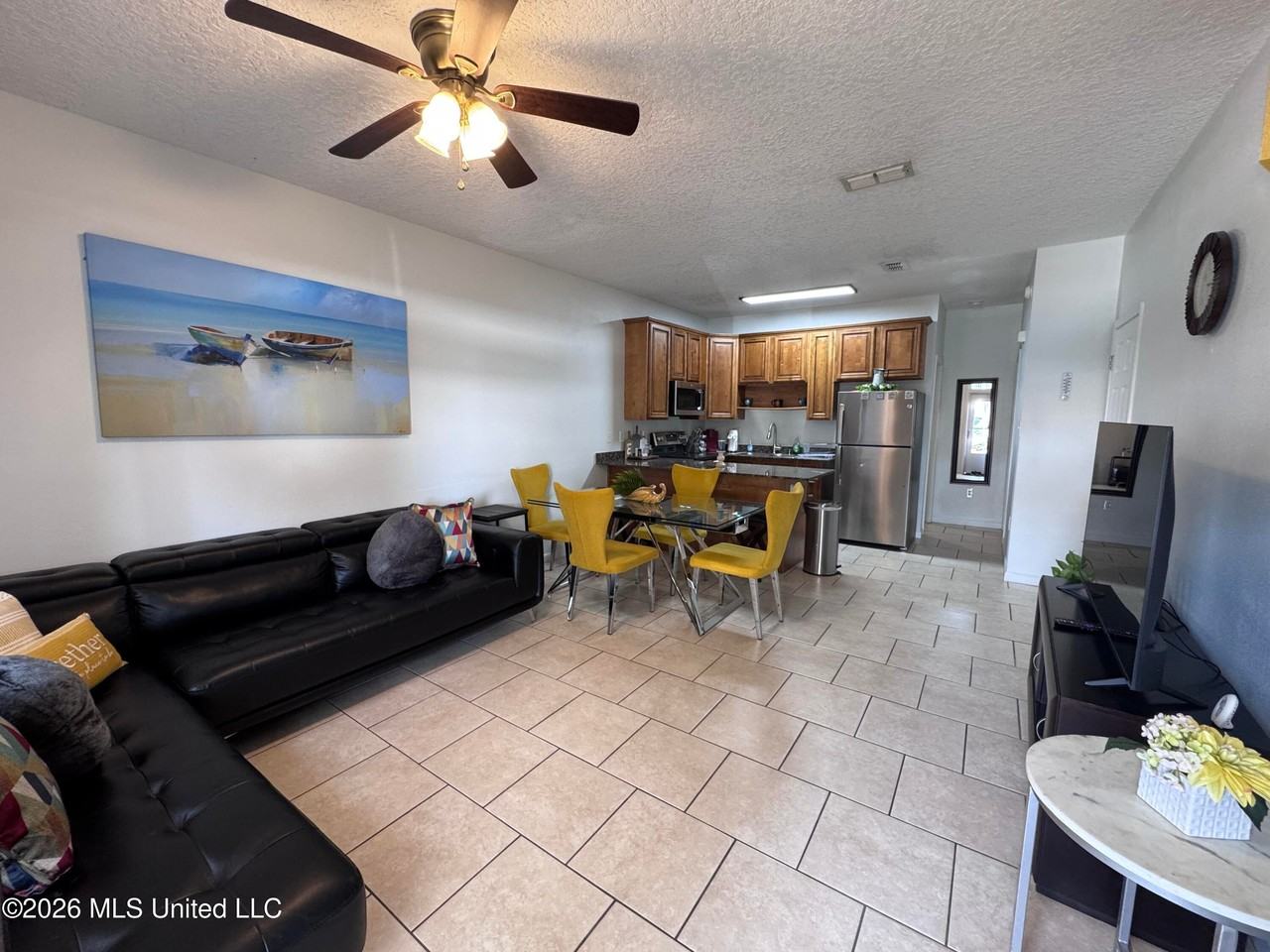 1100 Century Oaks Dr - Photo 2 of 25