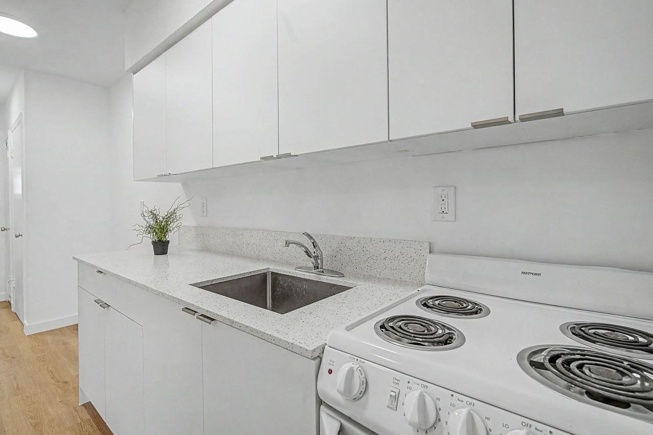 60 NW 79 LLC - Photo 2 of 45