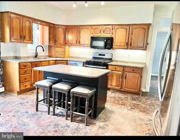 25526 Military Rd - Photo 6 of 29