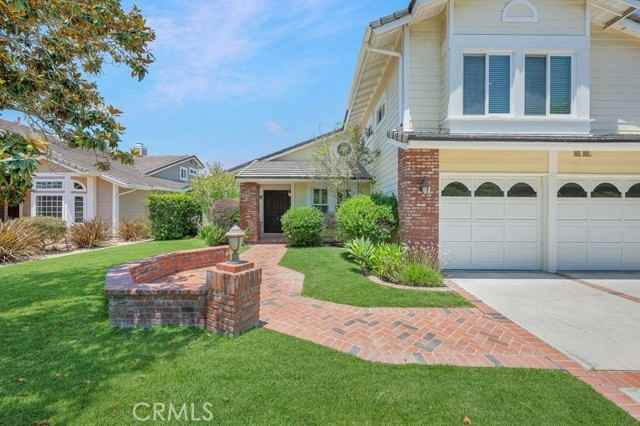 11 Pinewood Dr - Photo 3 of 30