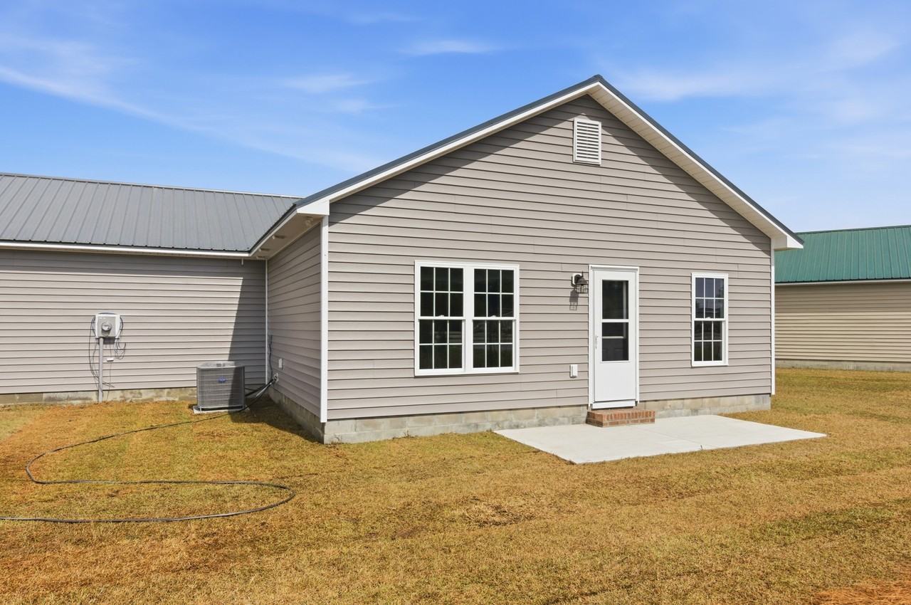 134 Macdonald Blvd #1 - Photo 4 of 4