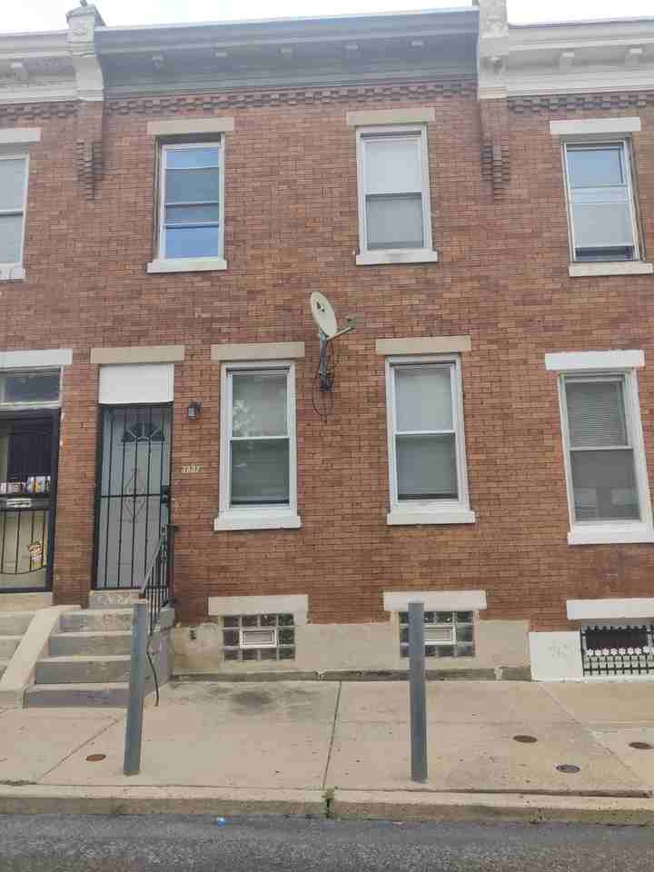 3837 N Darien St #1 - Photo 2 of 9
