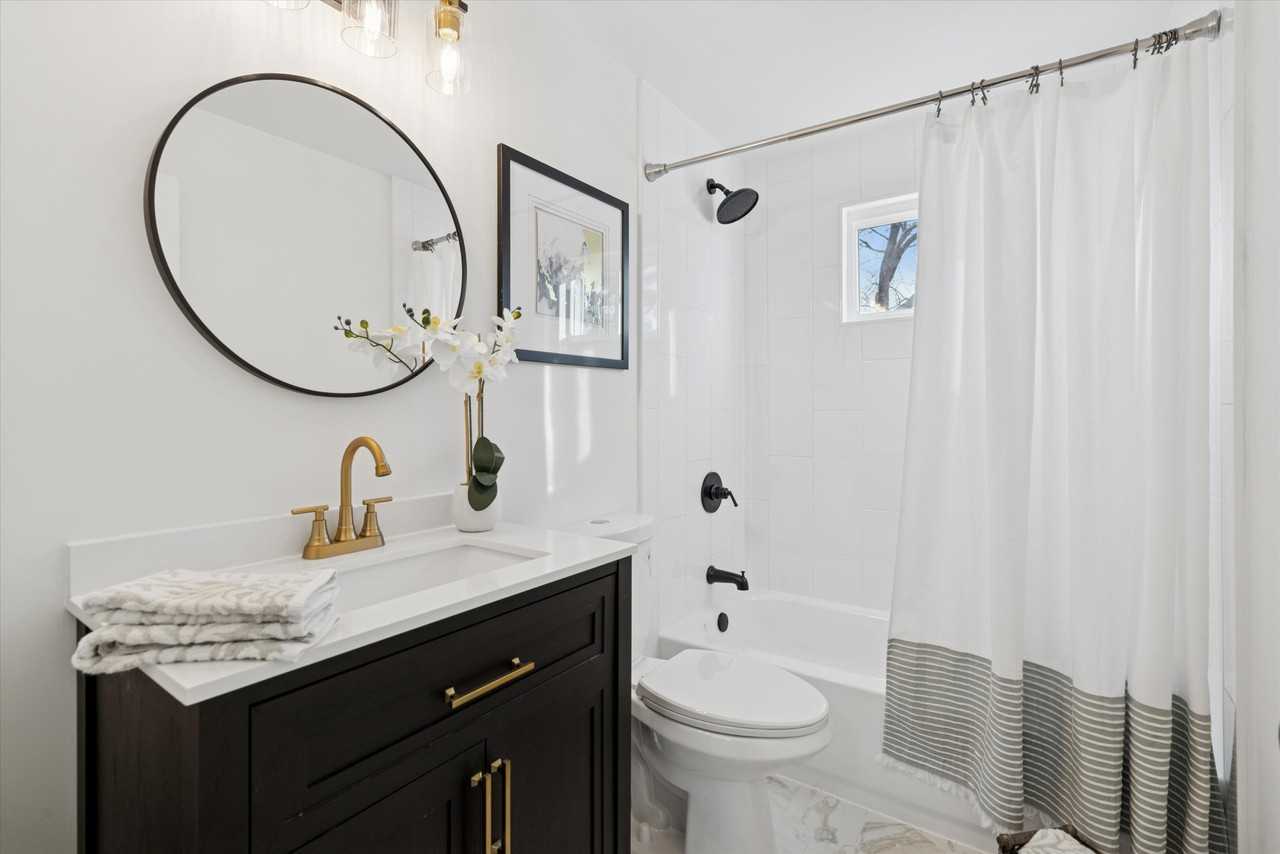 305 Lemon St #305 - Photo 6 of 15