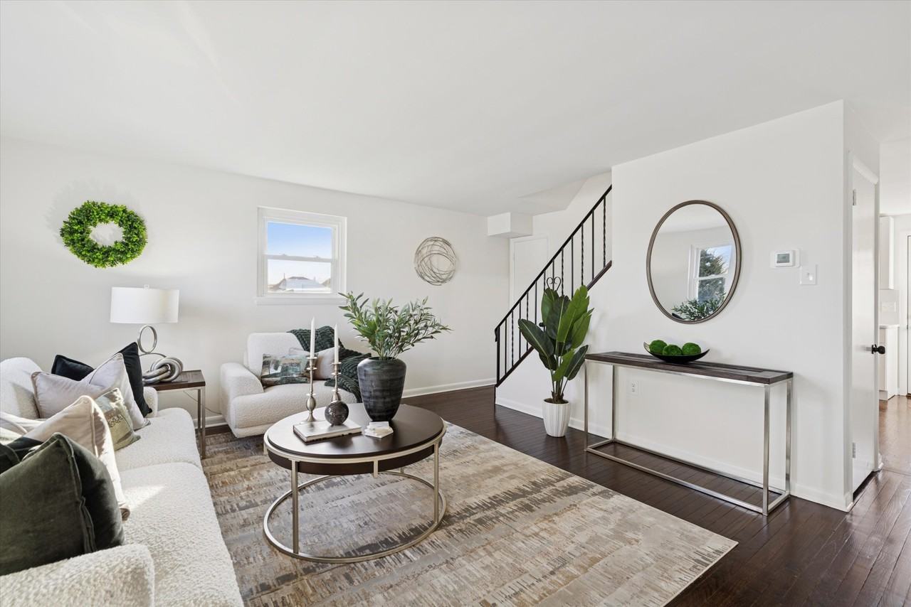307 Lemon St #307 - Photo 3 of 18
