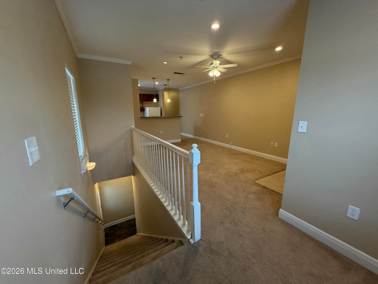 12040 Highland Ave - Photo 2 of 5