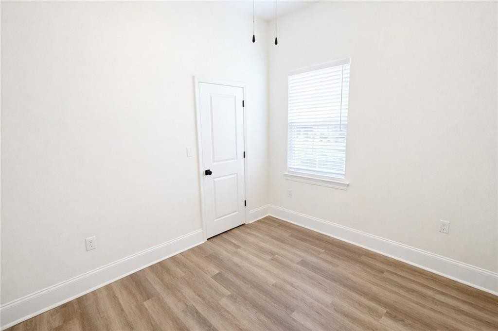 112 Concord St ##A - Photo 6 of 13