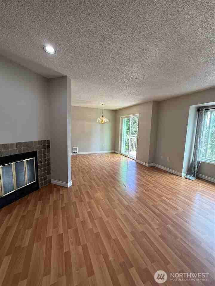 12717 Ne 171st Ln ##O - Photo 3 of 9