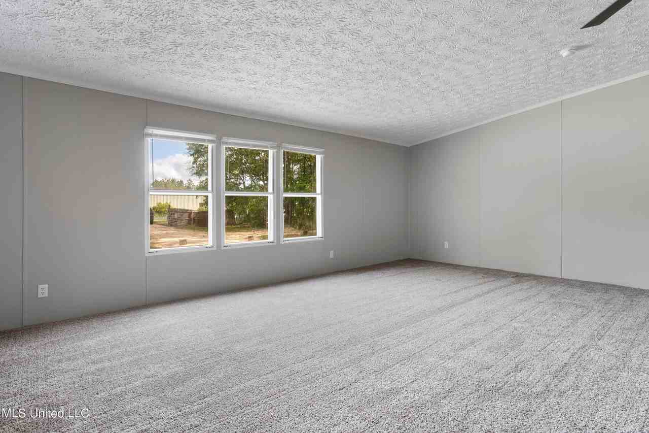 11612 Independence Rd - Photo 5 of 23
