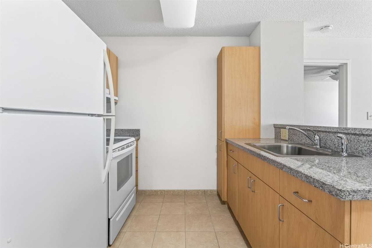 1315 Kalakaua Ave - Photo 2 of 15