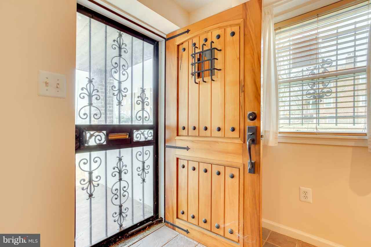 441 21st St Ne ##B - Photo 5 of 23