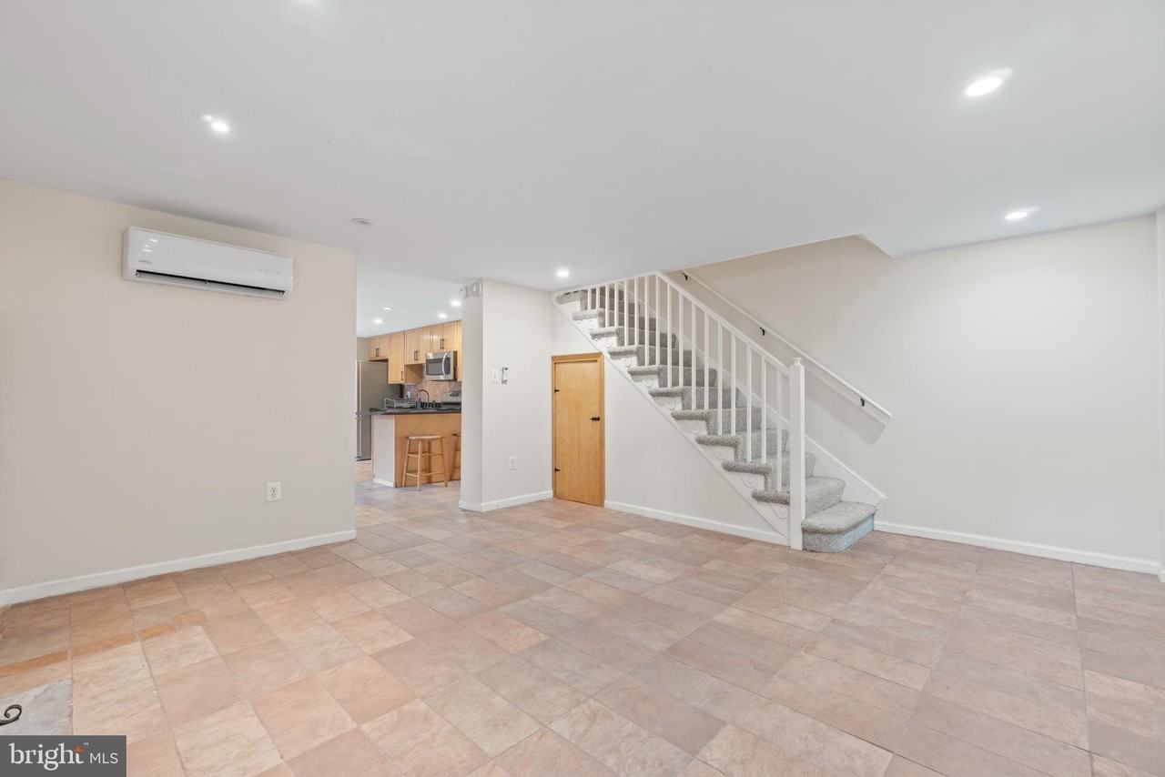 441 21st St Ne ##B - Photo 7 of 23