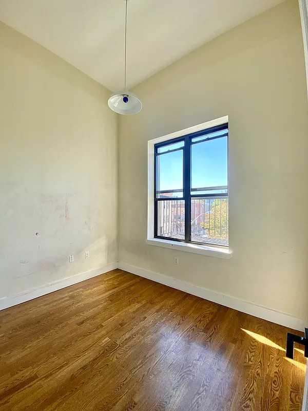 565 Evergreen Avenue #2 - Photo 2 of 6