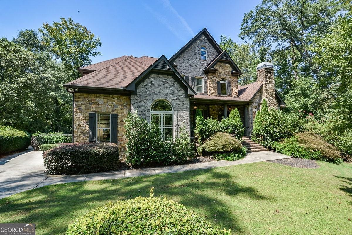 2210 Spalding Dr - Photo 6 of 50