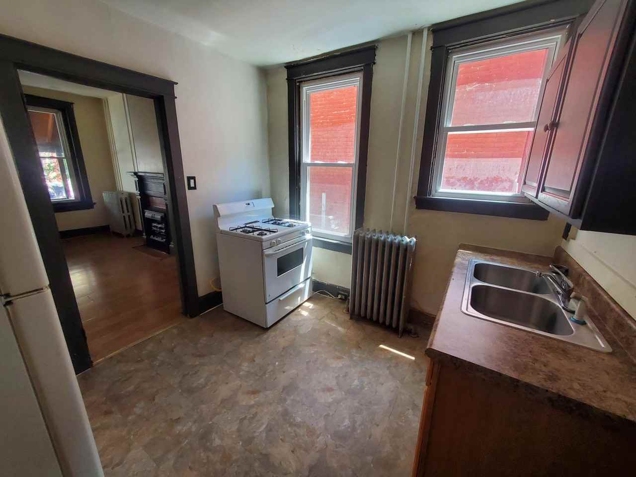 20 S 10th St - Photo 5 of 7