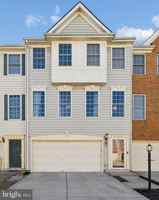 featured image of 12047 Kemps Landing Cir