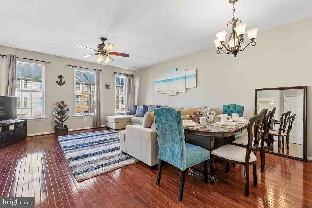 12047 Kemps Landing Cir - Photo 7 of 22