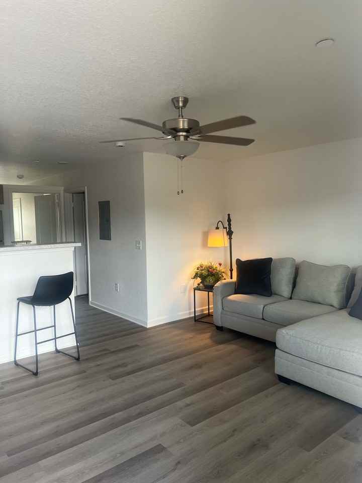204 Valley Oak Place #204 - Photo 2 of 10