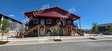 featured image of 1018 Center Dr