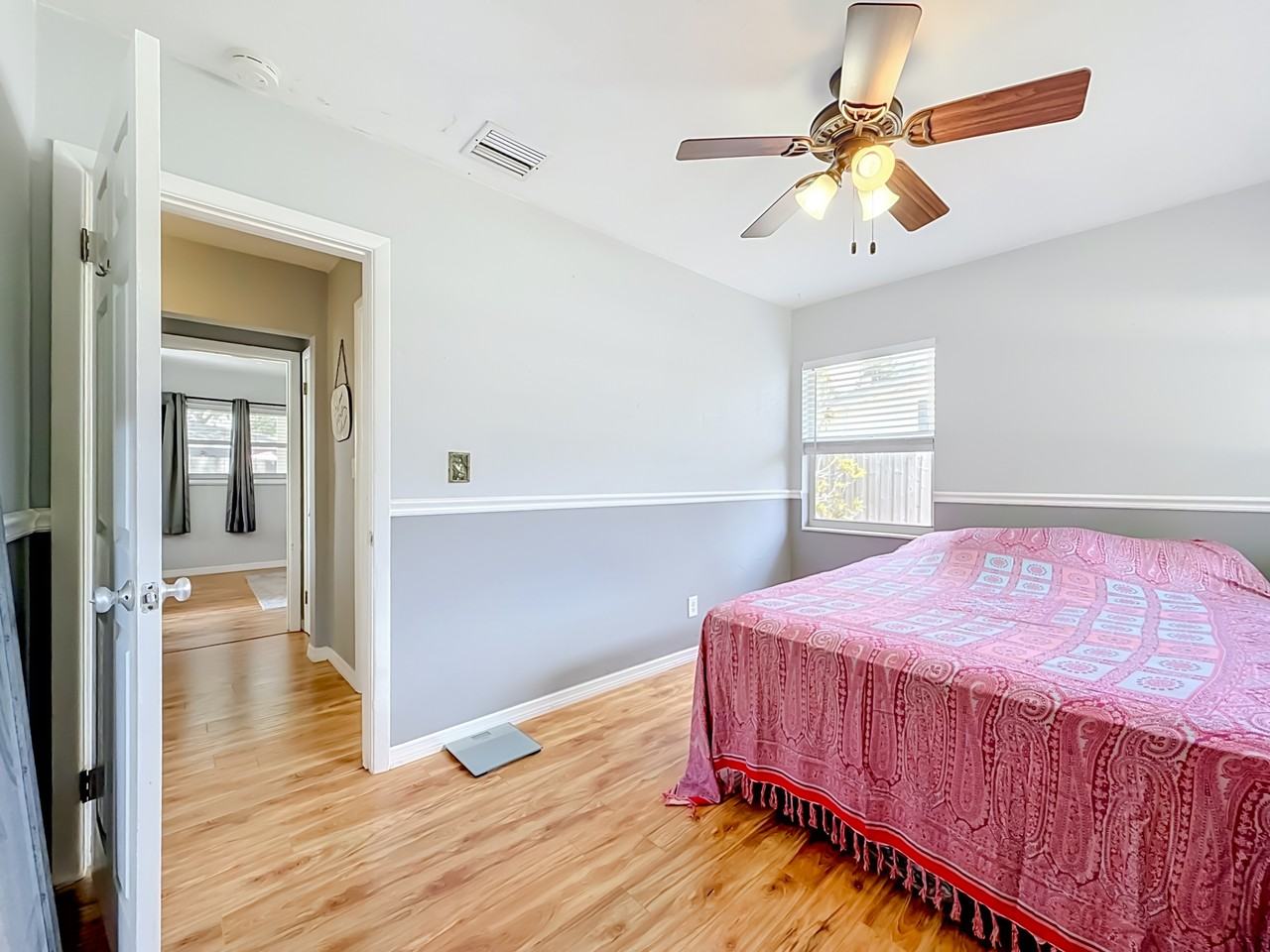 7290 17th St N #1 - Photo 5 of 32