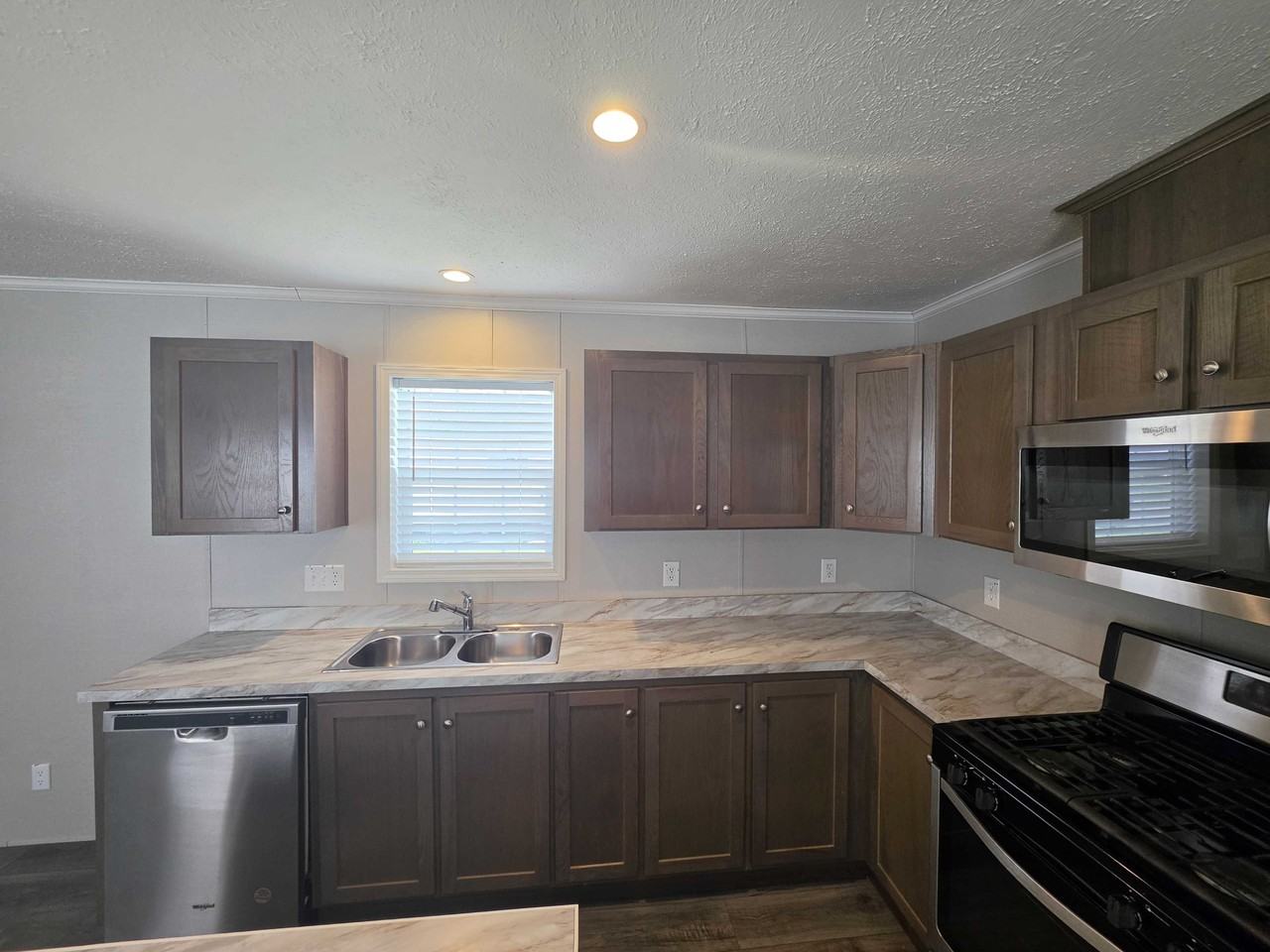 62 Meggan Dr #62 - Photo 7 of 29