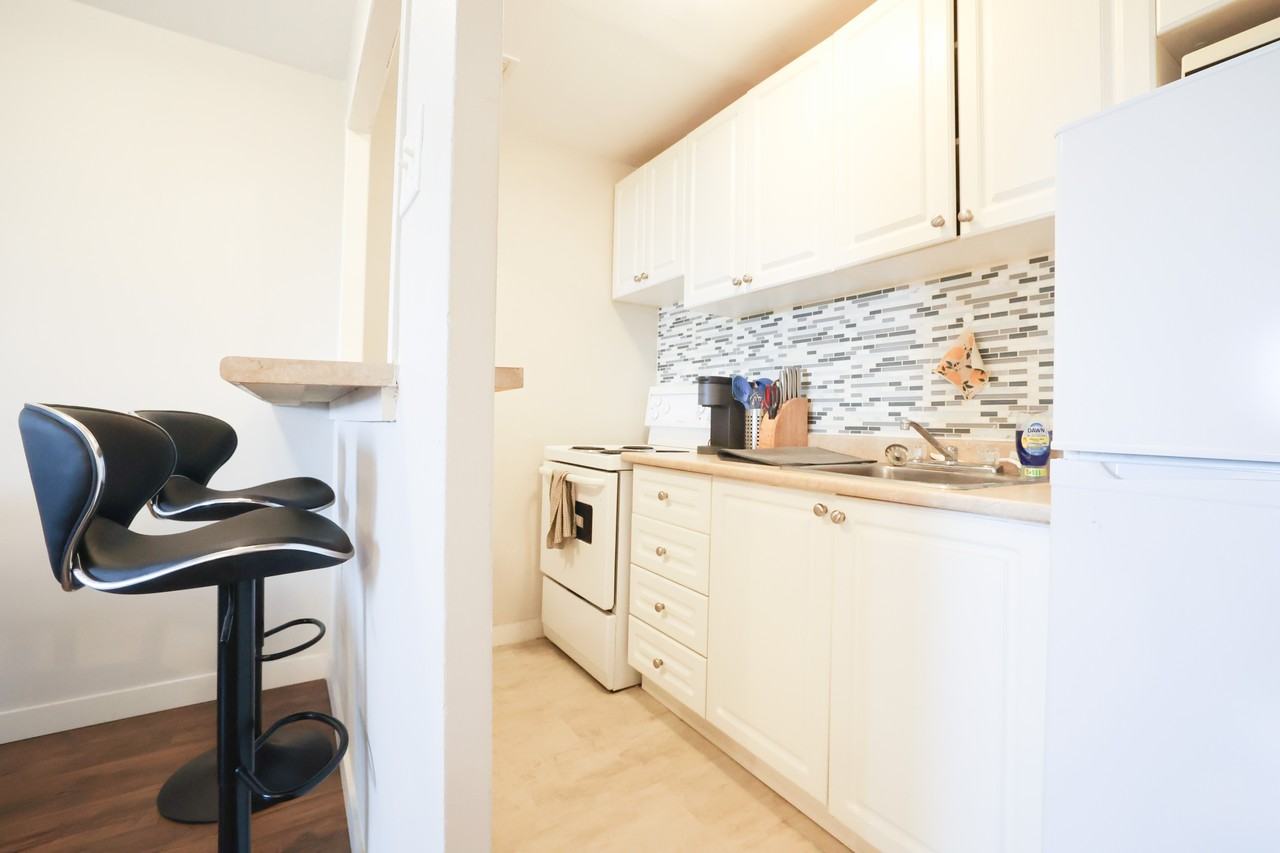 90 Willow Street #405 - Photo 3 of 9