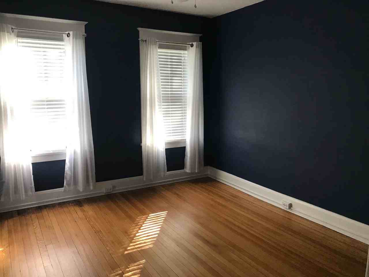 2920 Wyman Pkwy - Photo 6 of 11