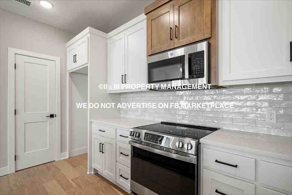 9579 Jupiter Street #1 - Photo 5 of 35