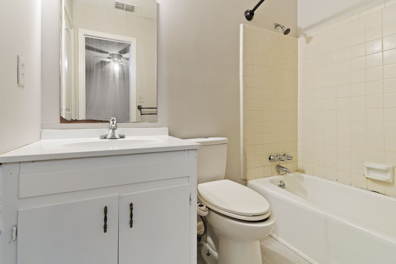 235 Sunny Hills Dr #1 - Photo 5 of 22