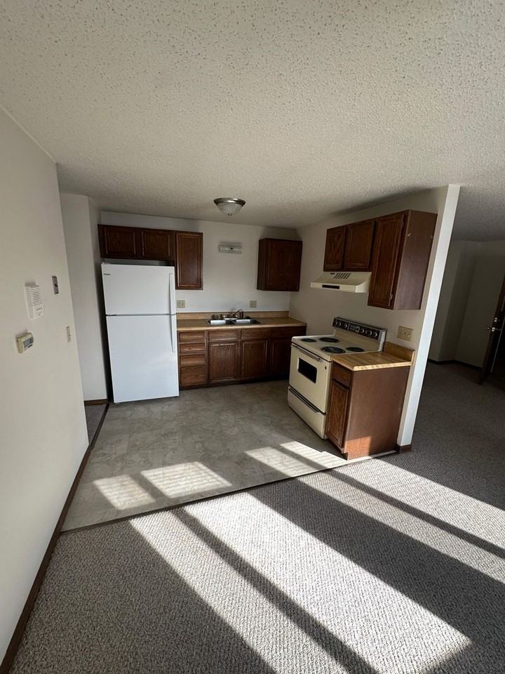Mason City 24 - Photo 2 of 18