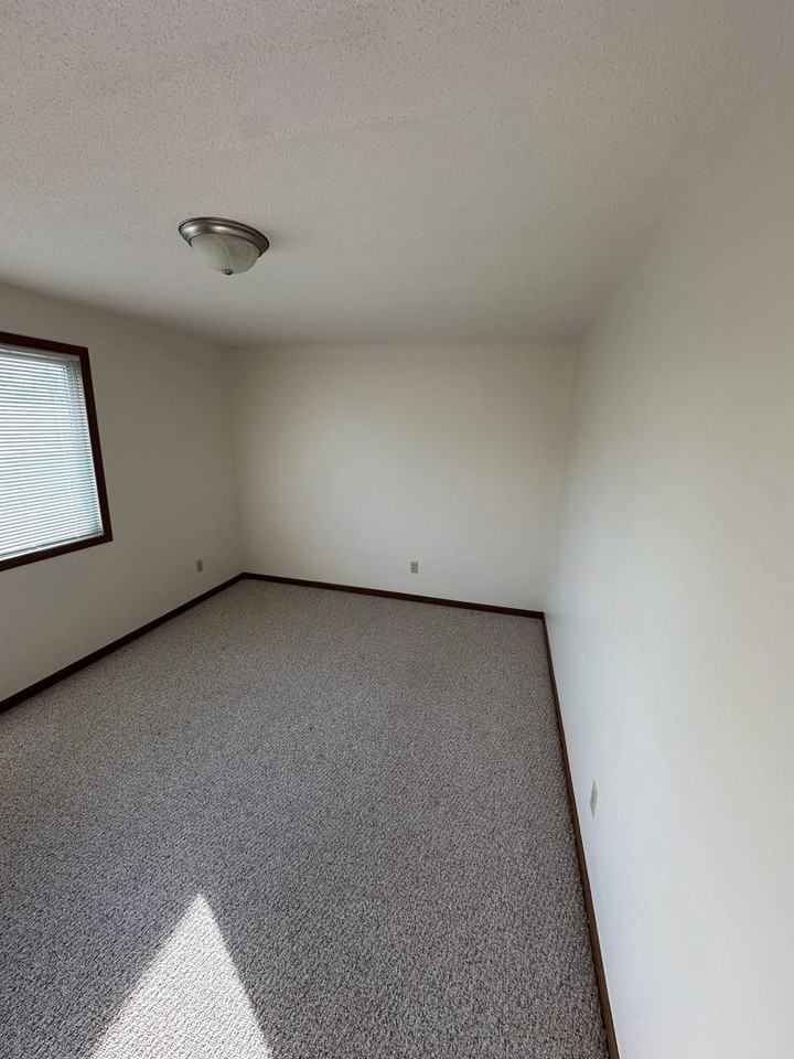 Mason City 24 - Photo 6 of 18