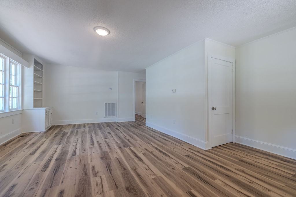 121 Moore St #1 - Photo 5 of 10