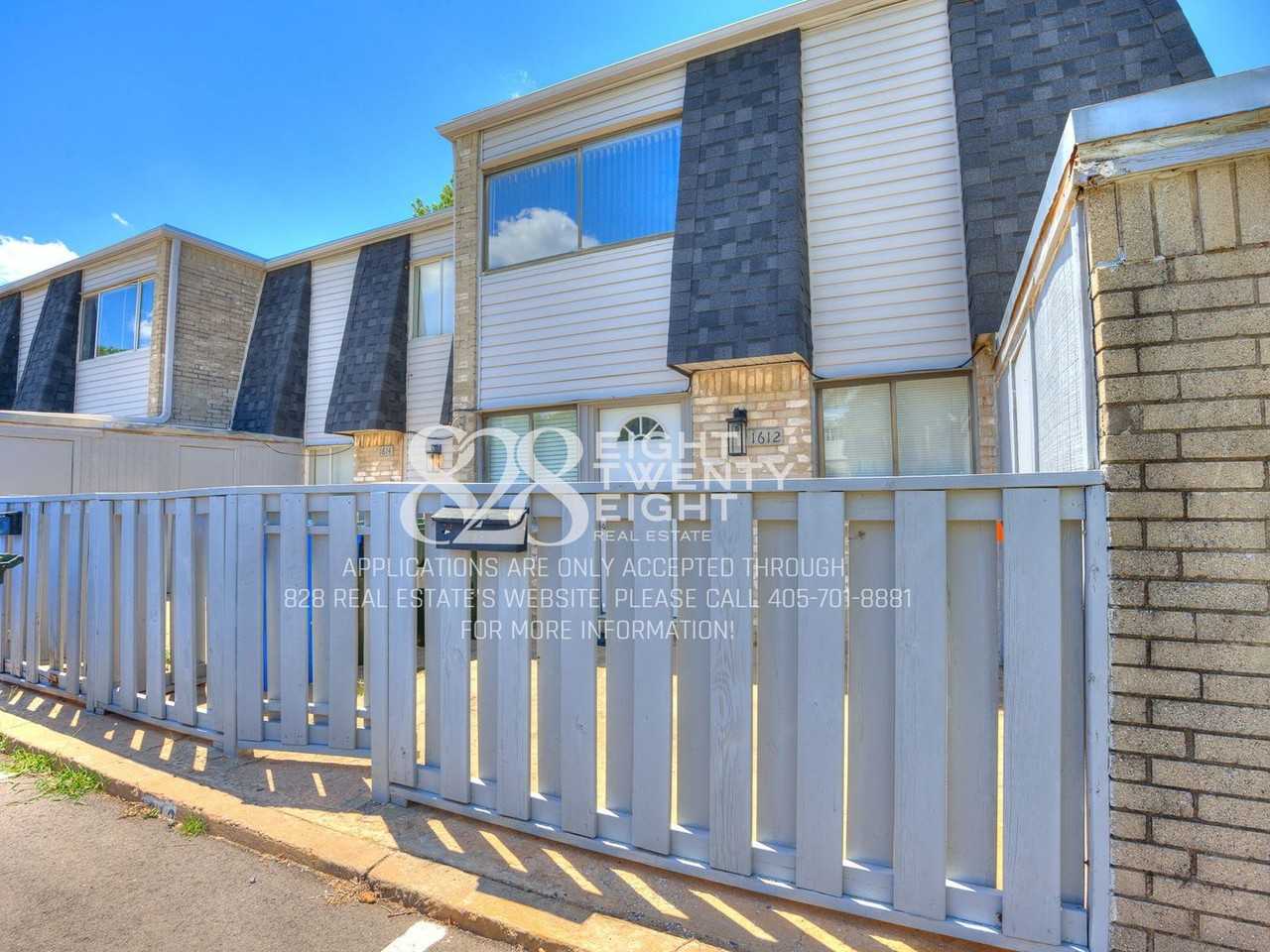1612 Claudia Dr - Photo 3 of 34