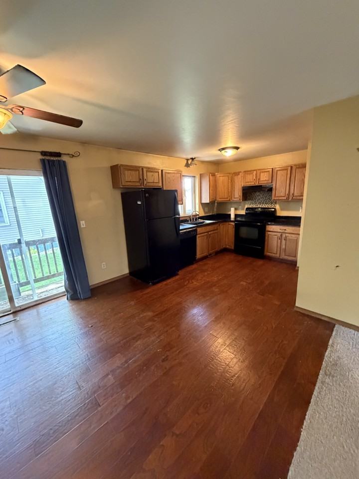 469 Dutton Ave #1 - Photo 3 of 12