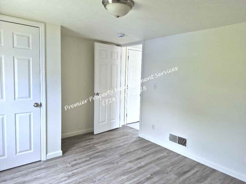 3401 45th St #B - Photo 4 of 14