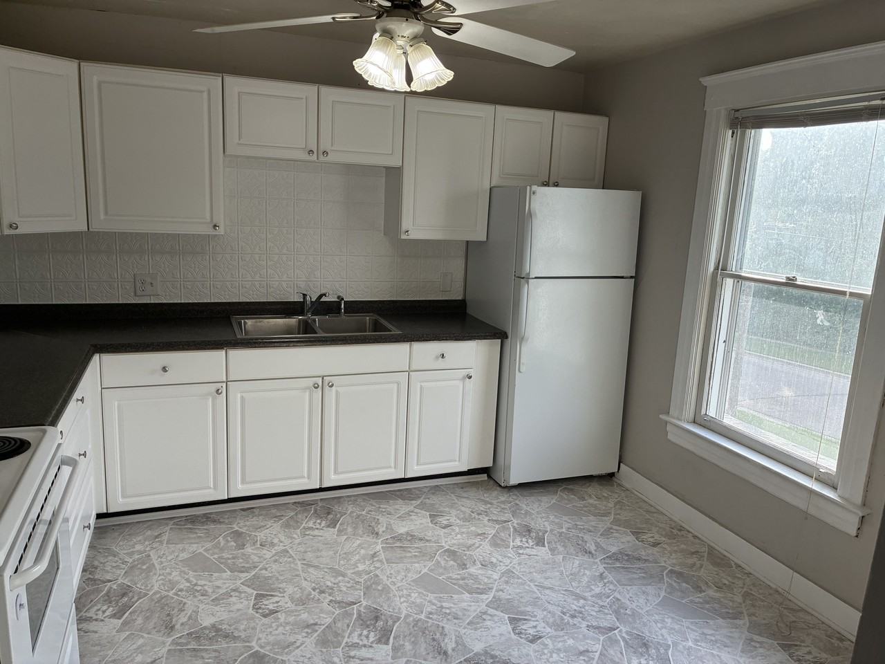 429 Central Ave #2 - Photo 2 of 8