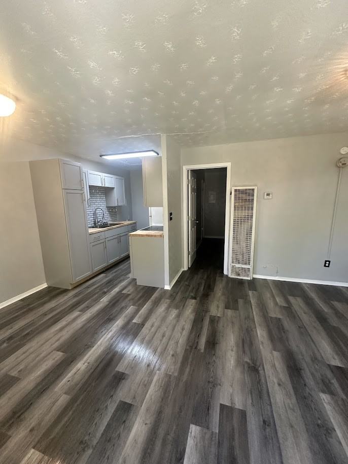 2414 Hancock Ave #2418 - Photo 6 of 12